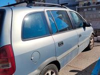 Usata Opel Zafira 125 CV (91 kW) 2002 Grigio Monovolume