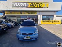 Usata Toyota Yaris 87 CV (63 kW) 2005 Argento Utilitaria