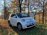 Usata Toyota iQ 68 CV (50 kW) 2009 Bianco metallizzato Utilitaria