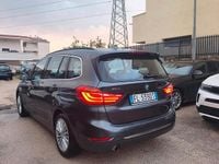 Usata BMW 218 Luxury Line 149 CV (109 kW) 2017 Grigio Station wagon