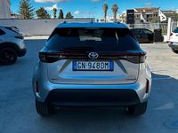 Usata Toyota Yaris Hybrid Lounge 92 CV (67 kW) 2023 Grigio Station wagon