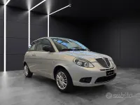 Usata Lancia Ypsilon 69 CV (50 kW) 2011 Grigio Utilitaria