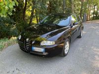 usata Alfa Romeo 147 1.6i 16V Twin Spark cat 5p. Distinctive