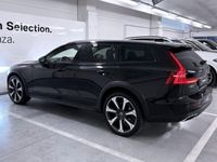 usata Volvo V60 CC B4 (d) AWD Geartronic Business Pro del 2021 usata a Imola