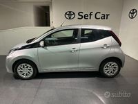 Usata Toyota Aygo X-play 72 CV (52 kW) 2019 Grigio Utilitaria