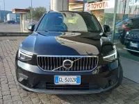 Usata Volvo XC40 Core 129 CV (94 kW) 2022 Onyx black metallizzato SUV