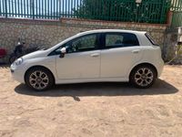 Usata Fiat Punto Lounge 85 CV (62 kW) 2013 Bianco Utilitaria