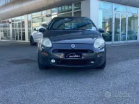 Usata Fiat Punto Street 69 CV (50 kW) 2015 Grigio Utilitaria