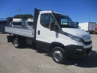 Usata Iveco Daily 106 CV (77 kW) 2015 Bianco