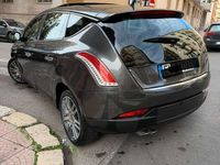 Usata Lancia Delta Gold 165 CV (121 kW) 2014 Grigio Utilitaria