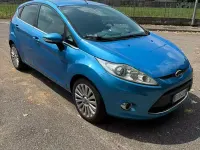 Usata Ford Fiesta 97 CV (71 kW) 2011 Bluazzurro Berlina