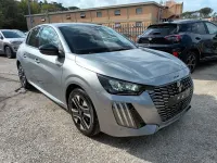 Usata Peugeot 208 Allure 101 CV (74 kW) 2024 Argento Utilitaria