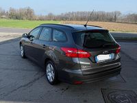 Usata Ford Focus 120 CV (88 kW) 2015 Grigio Station wagon