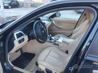 Begagnad BMW 330 2016 Svart Kombi