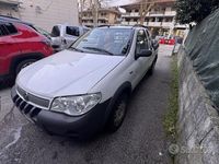 Usata Fiat Strada 84 CV (61 kW) 2007 Bianco Pick-up