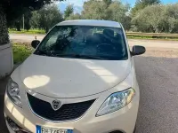 Usata Lancia Ypsilon 95 CV (69 kW) 2017 Bianco Utilitaria