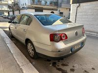 Usata VW Passat Highline 140 CV (102 kW) 2007 Grigio Berlina