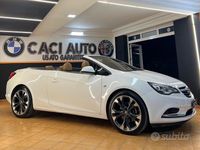Usata Opel Cascada Cosmo 195 CV (143 kW) 2015 Bianco Cabrio