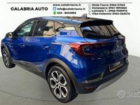 Usata Renault Captur Techno 145 CV (106 kW) 2022 Blu scuro SUV