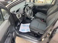 Usata Toyota Yaris Lounge 90 CV (66 kW) 2012 Marrone Utilitaria