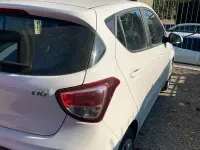 Usata Hyundai i10 66 CV (48 kW) 2017 Bianco Utilitaria