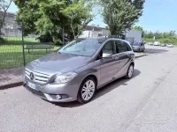 Begagnad Mercedes B200 136 HK (100 kW) 2012 Grå Minibuss