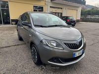 Usata Lancia Ypsilon Silver 69 CV (50 kW) 2022 Grigio Utilitaria
