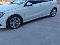 Usata Mercedes A180 Business 122 CV (89 kW) 2017 Bianco Berlina