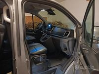 Usata Ford Tourneo 185 CV (136 kW) 2022 Monovolume