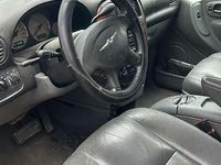 Usata Chrysler Grand Voyager 150 CV (110 kW) 2005 Grigio Monovolume