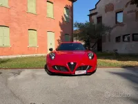 Usata Alfa Romeo 4C 241 CV (177 kW) 2016 Rosso Coupé