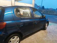 Usata Toyota Yaris 2001 Blu Utilitaria