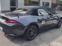 Nuova Mazda MX5 132 CV (97 kW) 2026 Machine grey Cabrio
