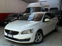 Usata Volvo V60 Summum 150 CV (110 kW) 2015 Station wagon
