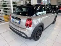 Begagnad Mini Cooper Classic 136 HK (100 kW) 2022 Grå Halvkombi