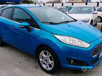 Usata Ford Fiesta Titanium 95 CV (69 kW) 2015 Blu Utilitaria