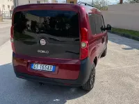 Usata Fiat Doblò 95 CV (69 kW) 2024 Rosso Monovolume