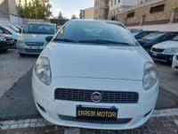 Usata Fiat Grande Punto Dynamic 69 CV (50 kW) 2009 Bianco Utilitaria