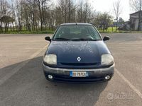 Usata Renault Clio II 58 CV (42 kW) 1999 Blu Berlina