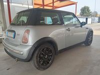 Usata Mini ONE 90 CV (66 kW) 2002 Grigio Utilitaria