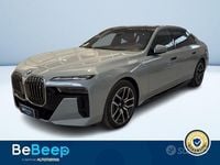 Usata BMW i7 M Sport 400 kW (544 CV) 2024 Grigio Berlina