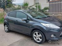 Usata Ford Fiesta 70 CV (51 kW) 2010 Blu Utilitaria