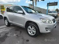 Usata Toyota RAV4 Luxury 150 CV (110 kW) 2009 Grigio SUV
