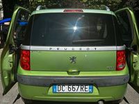 Usata Peugeot 1007 68 CV (50 kW) 2006 Verde Monovolume