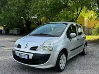 Usata Renault Modus 75 CV (55 kW) 2010 Grigio Monovolume