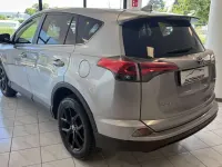 Usata Toyota RAV4 Hybrid 155 CV (114 kW) 2018 Argento SUV