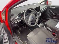 Usata Ford Fiesta Titanium 75 CV (55 kW) 2022 Race red Utilitaria
