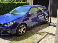 Usata Peugeot 308 110 CV (80 kW) 2019 Bluazzurro Berlina