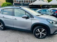 Usata Peugeot 2008 Allure 102 CV (75 kW) 2019 Grigio SUV