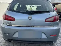 Usata Alfa Romeo 147 116 CV (85 kW) 2005 Grigio Utilitaria